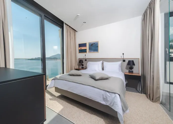 Boutique Hotel Shell